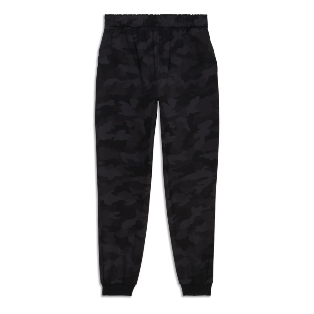 Lululemon Women’s size 6 black and grey camo joggers